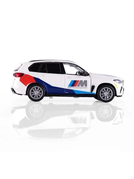 Колекційна-іграшкова моделька BMW Х5М, Біла 1938 фото