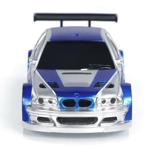 Радіокерована іграшкова модель BMW, &laquo;Drift Сar&raquo; 1:43 з пультом і аксесуарами 2001 фото