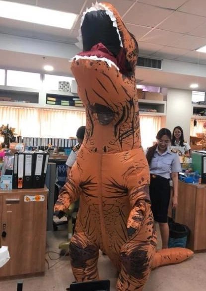 Надувной костюм Тираннозавра, T-Rex косплэй, Костюм динозавра, Надувной образ на мероприятие 1645 фото