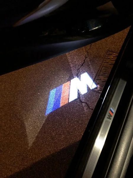 Підсвітка дверей з логотипом BMW М, для BMW E39, X5 E53 (комплект 2 шт.) 923-e39-e53 фото