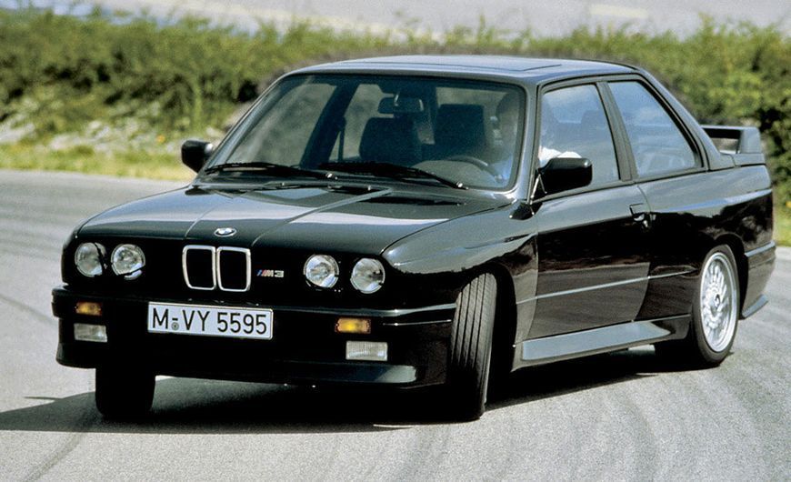 Модель автомобіля BMW M3 1987, масштаб 1:43, чорна, мініатюрна БМВ M3 E30 1987 2008 фото