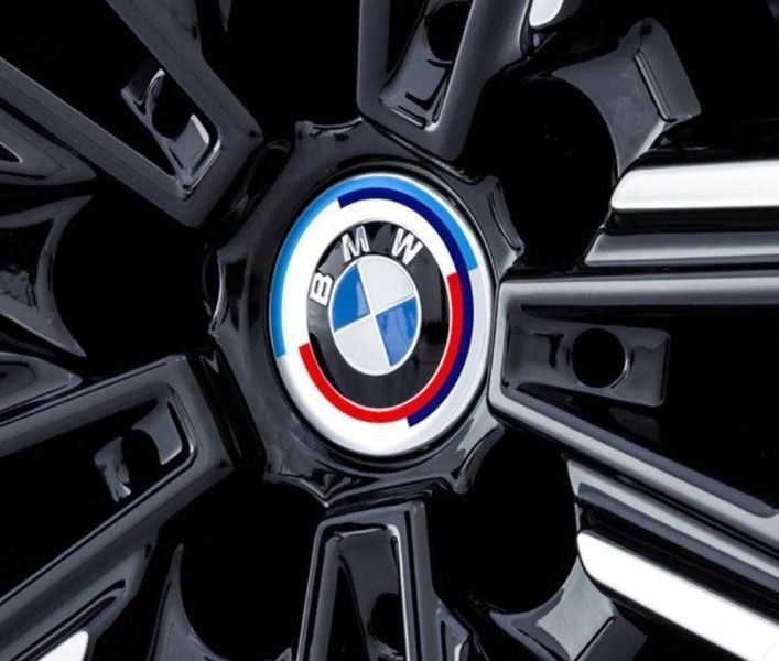 Ковпачки в диски BMW M &laquo;50 year Anniversary&raquo;, заглушки в колеса (68 мм) 1958 фото
