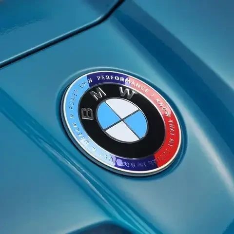 Значок на капот, E-series емблема BMW M Performance "50th Anniversary", лого (82 мм) 1967 фото