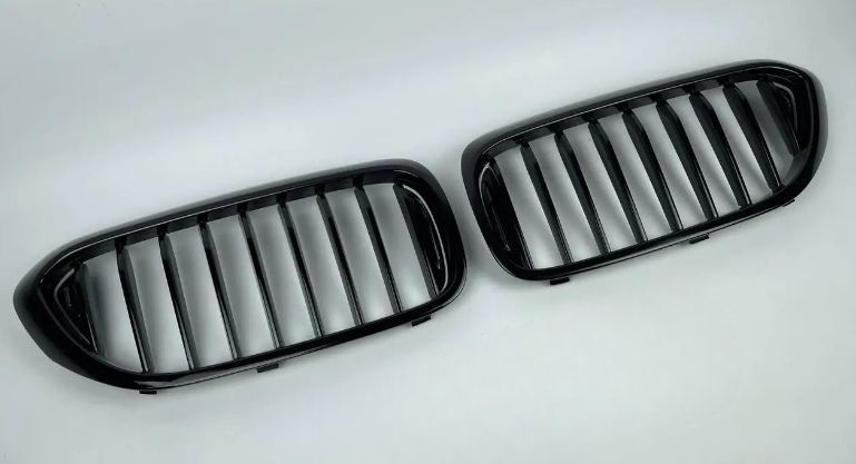 Решітки радіатора BMW 5 Series G30 / G31 G38 дорест | Однореберні ніздрі | Чорний глянець | M-Style дизайн 1618 фото