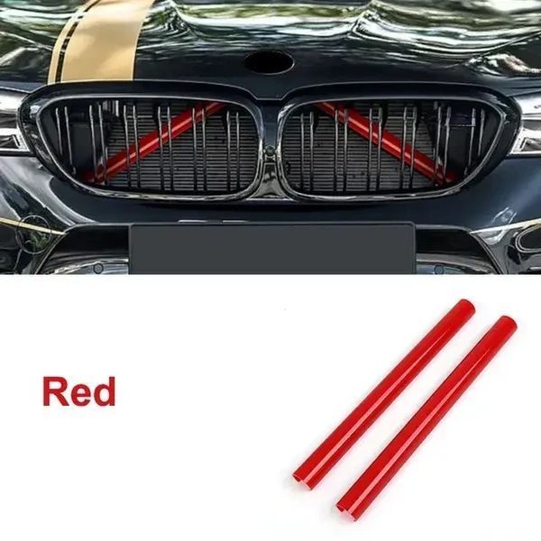 Червоні декоративні вставки в решітку радіатора BMW F10, F06, F12, 5/6/7 Серії БМВ 1946 фото